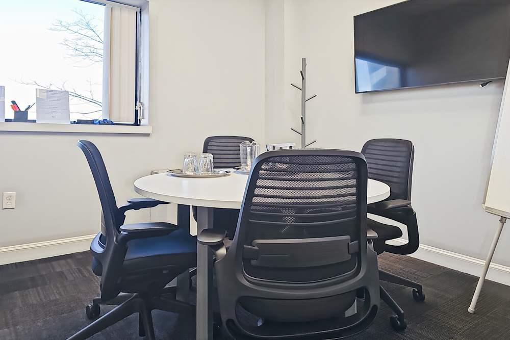 CT, New London - Eugene O'Neill Dr office space - View 2 in New London - internet, office_cleaning, breakout_areas