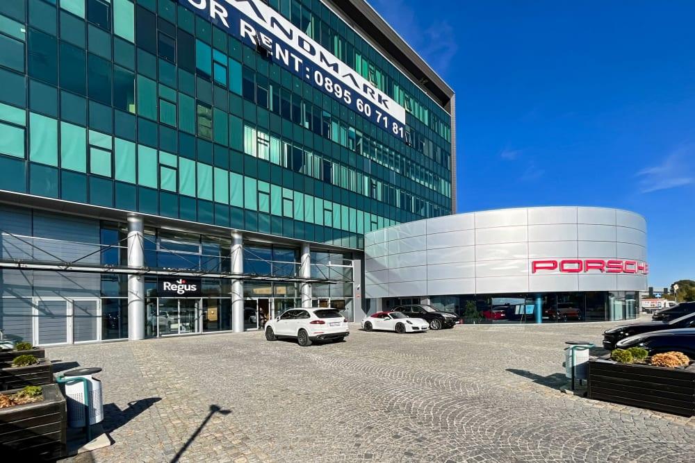 Sofia, Christopher Columbus - Photo 4 Sofia, Christopher Columbus office space - View 4 in Sofia - internet, office_cleaning, breakout_areas