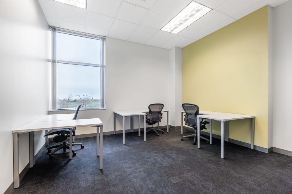 CA, Roseville - Highland Pointe office space - View 4 in Roseville - internet, office_cleaning, breakout_areas