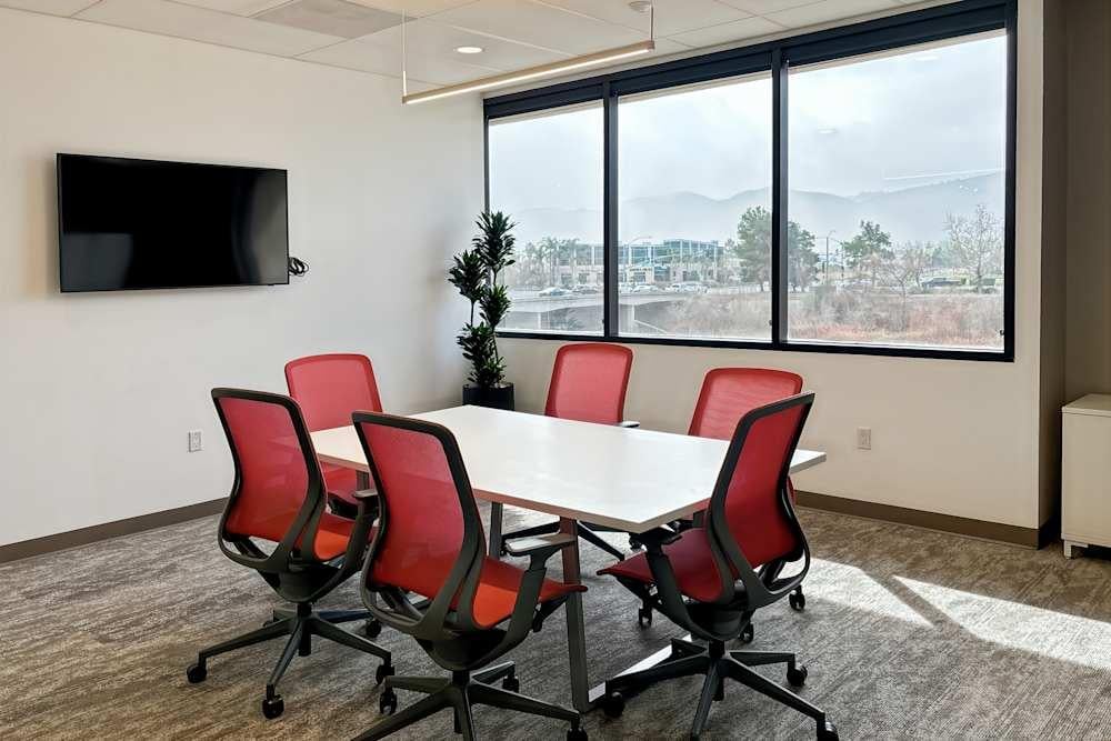 CA, Temecula - Enterprise Circle - Office space in Temecula, California