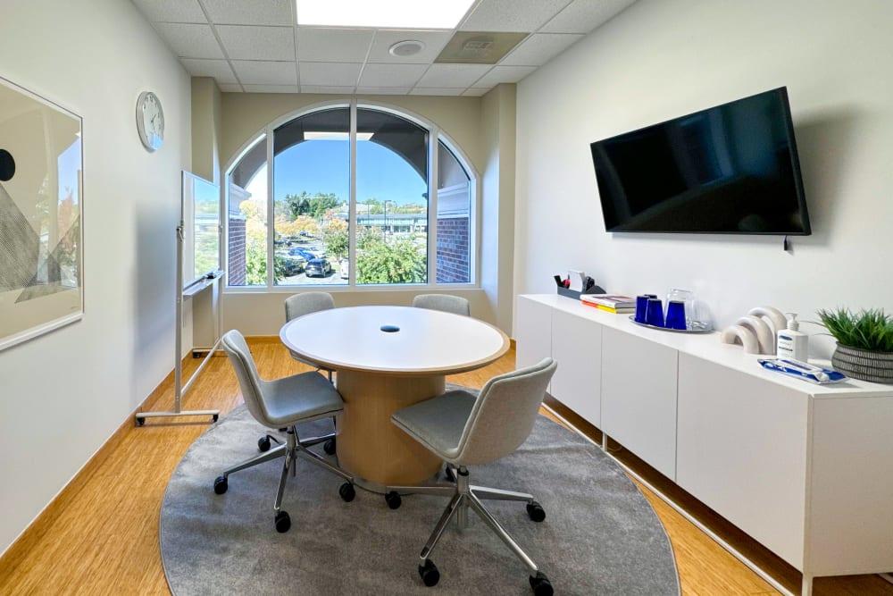 NC, Chapel Hill - Governors Dr - Photo 2 NC, Chapel Hill - Governors Dr office space - View 2 in Chapel Hill - internet, office_cleaning, breakout_areas