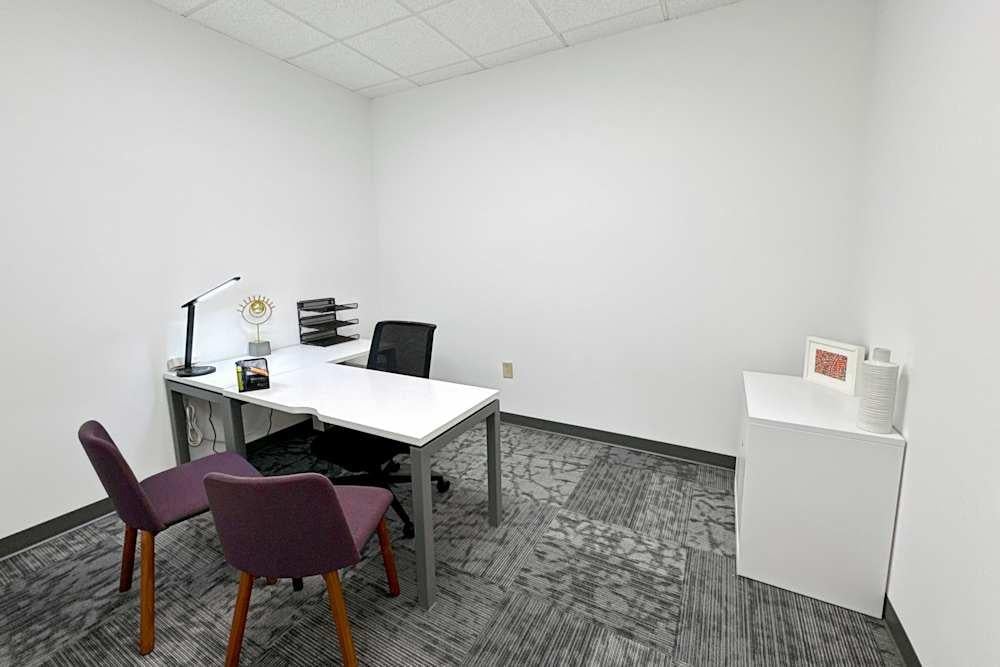 NC, Chapel Hill - Governors Dr - Photo 4 NC, Chapel Hill - Governors Dr office space - View 4 in Chapel Hill - internet, office_cleaning, breakout_areas