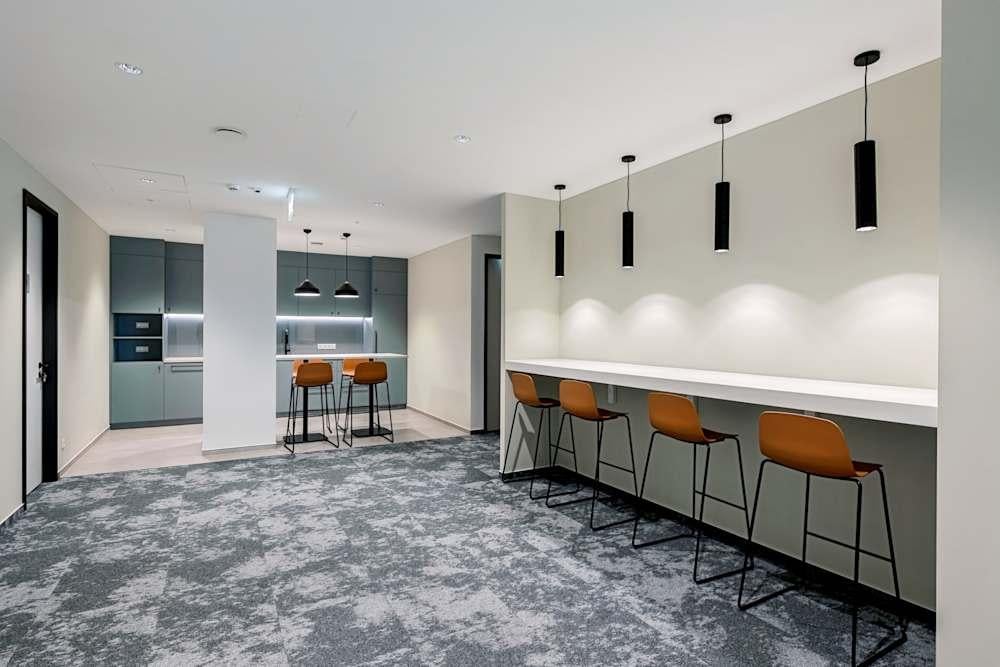 Biatorbagy, Topark - Photo 4 Biatorbagy, Topark office space - View 4 in Biatorbágy - internet, office_cleaning, breakout_areas