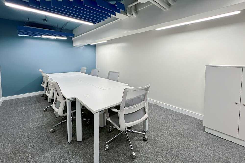 Quezon City, Triumph Building office space - View 3 in Quezon City - internet, office_cleaning, breakout_areas