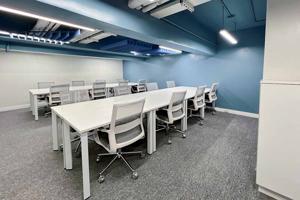 Quezon City, Triumph Building