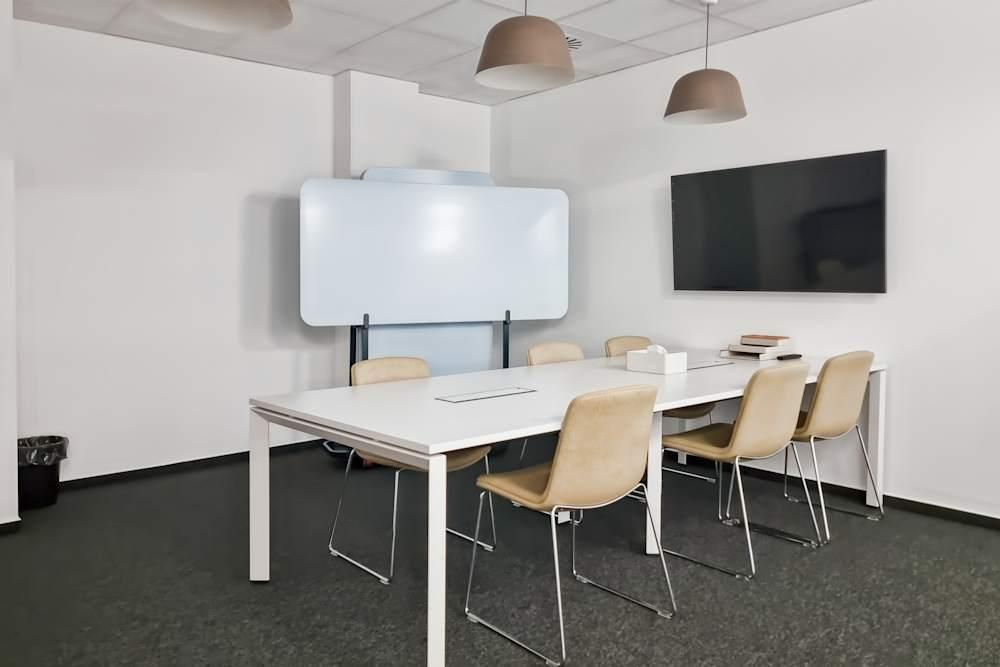 Szeged, Cedrus Offices office space - View 5 in Szeged - internet, office_cleaning, breakout_areas