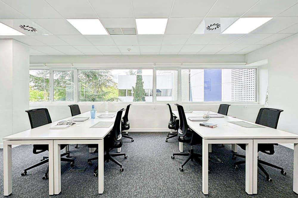 Madrid, Tres Cantos office space - View 2 in Tres Cantos - internet, office_cleaning, breakout_areas
