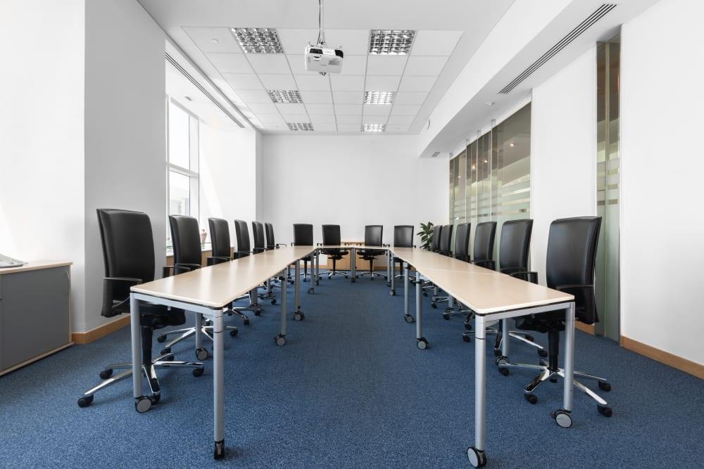 Riyadh, Kingdom Tower - Photo 6 Riyadh, Kingdom Tower office space - View 6 in Riyadh - internet, office_cleaning, breakout_areas