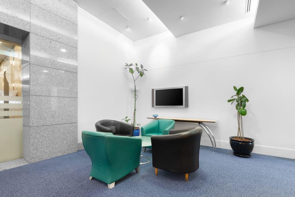 Riyadh, Kingdom Tower - Photo 5 Riyadh, Kingdom Tower office space - View 5 in Riyadh - internet, office_cleaning, breakout_areas