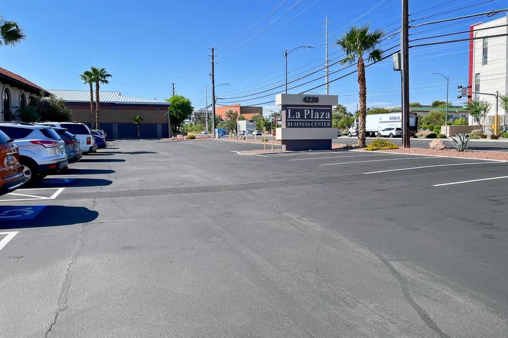 NV, Las Vegas - South Maryland Parkway office space - View 5 in Las Vegas - internet, office_cleaning, breakout_areas