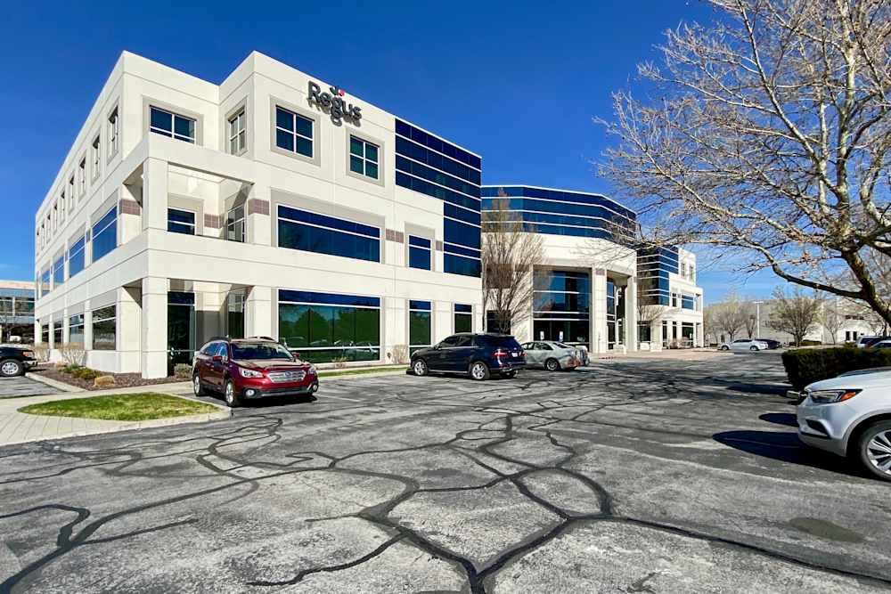 NV, Reno - Double R Blvd office space - View 2 in Reno - internet, office_cleaning, breakout_areas