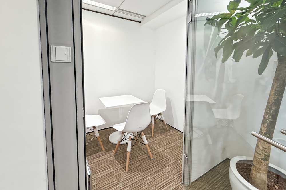 Hong Kong, 60 Gloucester Road office space - View 2 in Hong Kong Island - internet, office_cleaning, breakout_areas