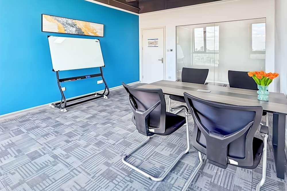 Shanghai, CMEC Plaza - Photo 2 Shanghai, CMEC Plaza office space - View 2 in Bao Shan Qu - internet, office_cleaning, breakout_areas