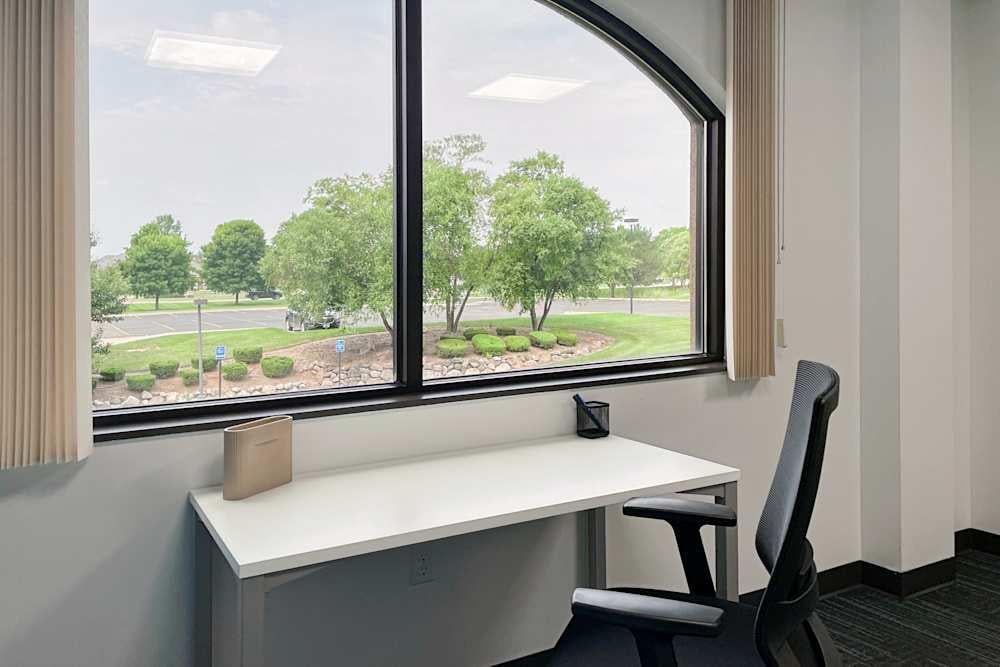 MI, Saginaw - Fashion Square Blvd office space - View 6 in Saginaw - internet, office_cleaning, breakout_areas