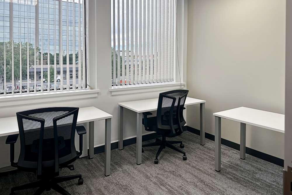 AB, Red Deer - 50 Street - Office space in Red Deer, Alberta