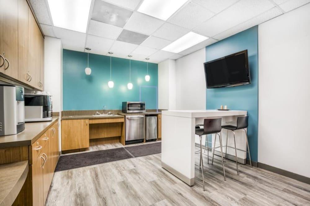 101 East Park Boulevard office space - View 2 in Plano - internet, office_cleaning, breakout_areas