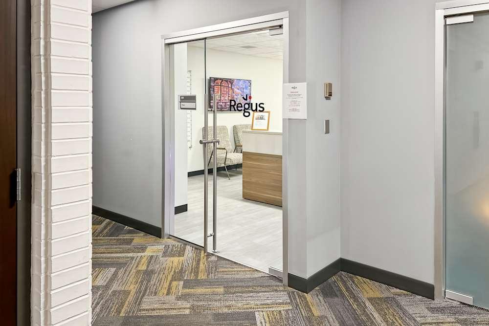 MI, Grand Rapids - Peninsular Dr office space - View 4 in Grand Rapids - internet, office_cleaning, breakout_areas