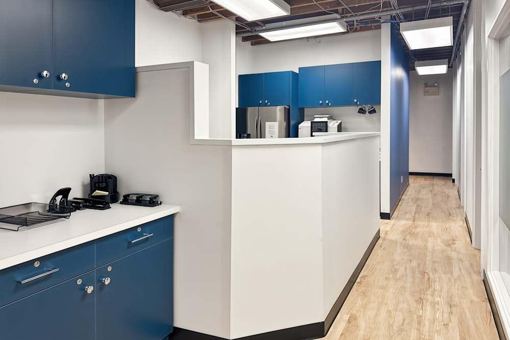 MB, Winnipeg - Lombard Ave - Office space in Winnipeg, Manitoba