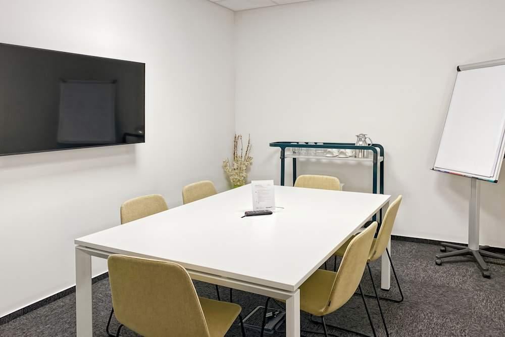 Regus Platan Ostrava office space - View 3 in Moravská Ostrava a Přívoz - internet, office_cleaning, breakout_areas