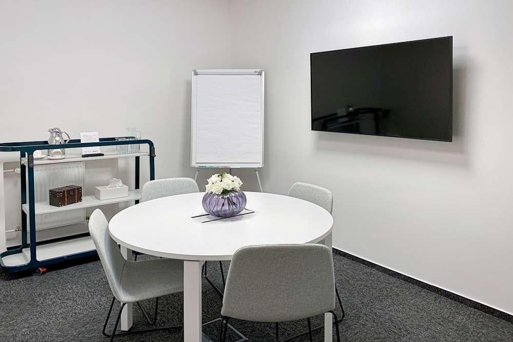 Regus Platan Ostrava office space - View 4 in Moravská Ostrava a Přívoz - internet, office_cleaning, breakout_areas