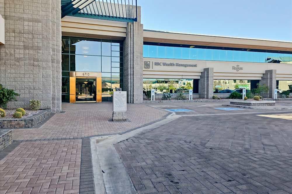 AZ, Scottsdale- Scottsdale Spectrum office space - View 5 in Scottsdale - internet, office_cleaning, breakout_areas