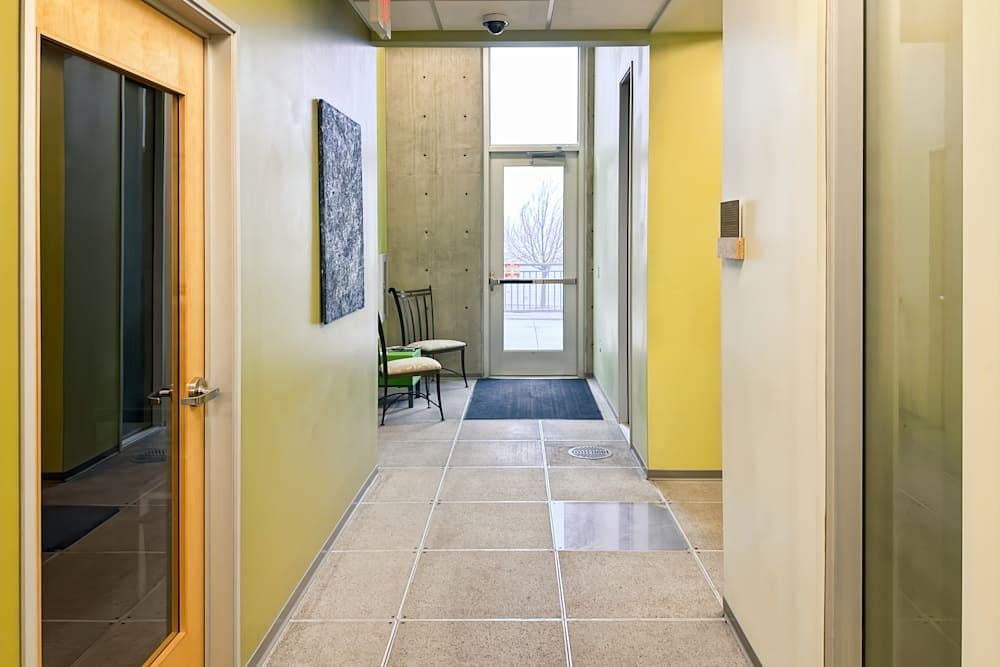 ID, Meridian - W Overland Road - Office space in Meridian, Idaho