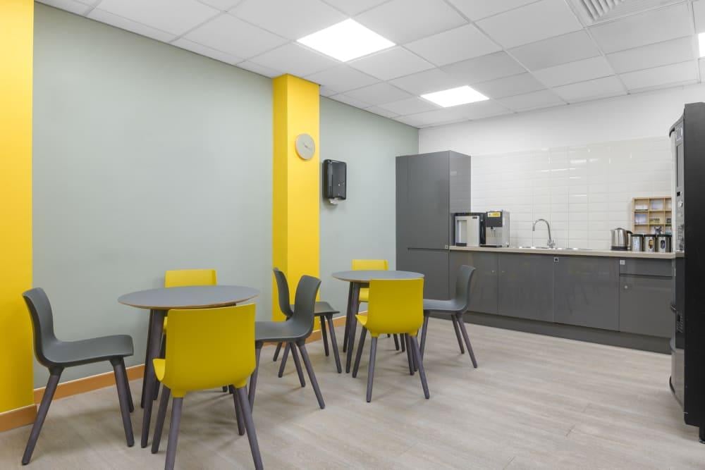 59-60 Thames Street Office Space 59-60 Thames Street - Office space in Windsor, England