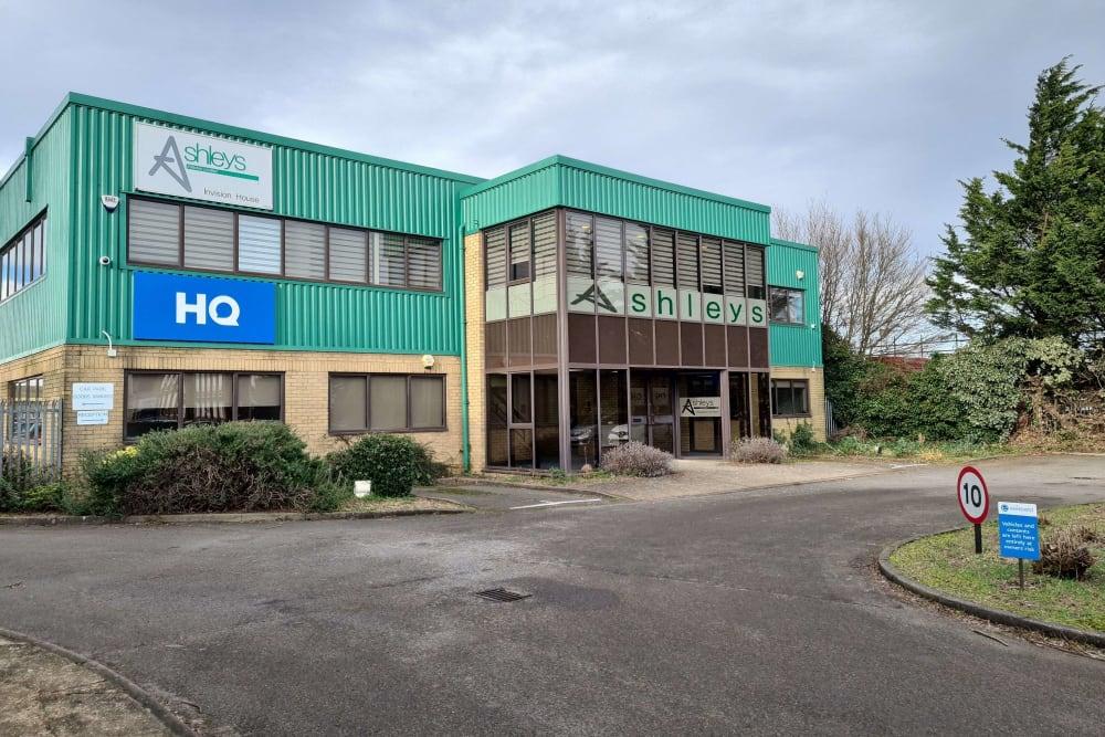 Hitchin, Invision House - Photo 4 Hitchin, Invision House office space - View 4 in Hitchin - internet, office_cleaning, breakout_areas