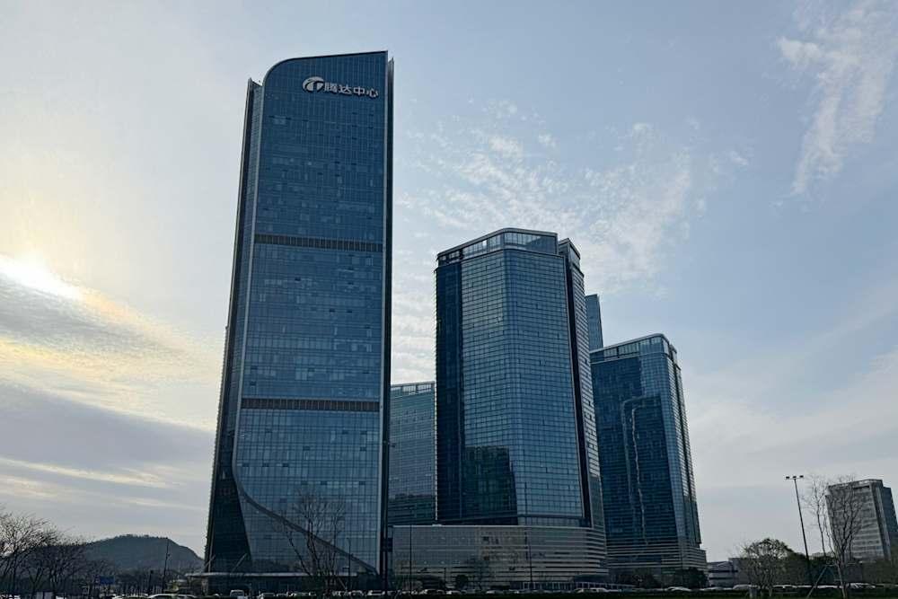 Taizhou, Tengda Center office space - View 3 in Tai Zhou Shi - internet, office_cleaning, breakout_areas