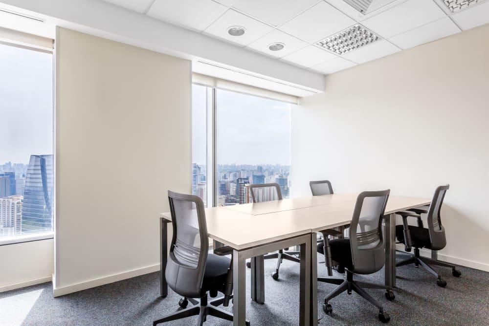 SAO PAULO, Regus E-Tower - Funchal office space - View 5 in Vila Olímpia - internet, office_cleaning, breakout_areas