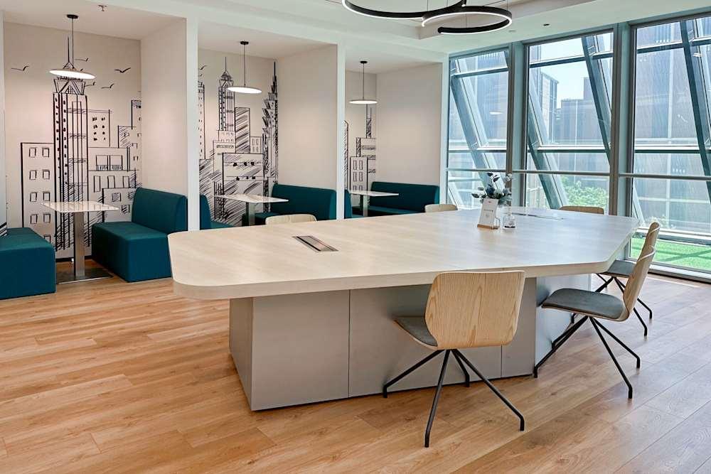 Shanghai, Reeb Building - Photo 2 Shanghai, Reeb Building office space - View 2 in Delhi - internet, office_cleaning, breakout_areas