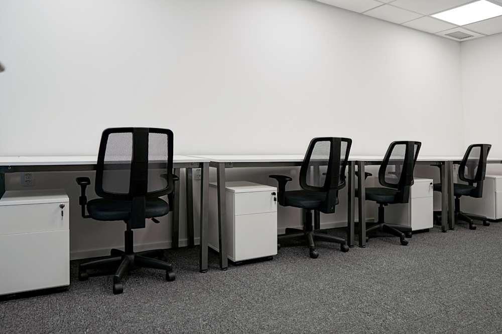 Regus Curitiba Seculo XXI - Photo 2 Regus Curitiba Seculo XXI office space - View 2 in Centro - internet, office_cleaning, breakout_areas