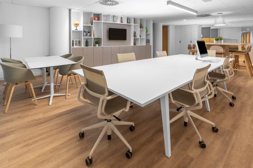 Prague Stock Exchange office space - View 6 in Praha 1 - internet, office_cleaning, breakout_areas