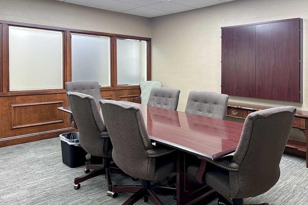 MA, Worcester - 370 Main Street office space - View 2 in Worcester - internet, office_cleaning, breakout_areas