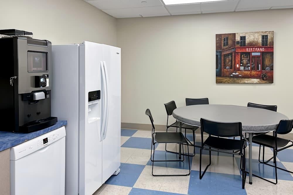 MA, Worcester - 370 Main Street office space - View 3 in Worcester - internet, office_cleaning, breakout_areas