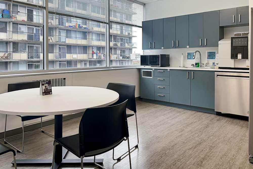 ON, Ottawa - Lisgar St - Photo 6 ON, Ottawa - Lisgar St office space - View 6 in Ottawa - internet, office_cleaning, breakout_areas