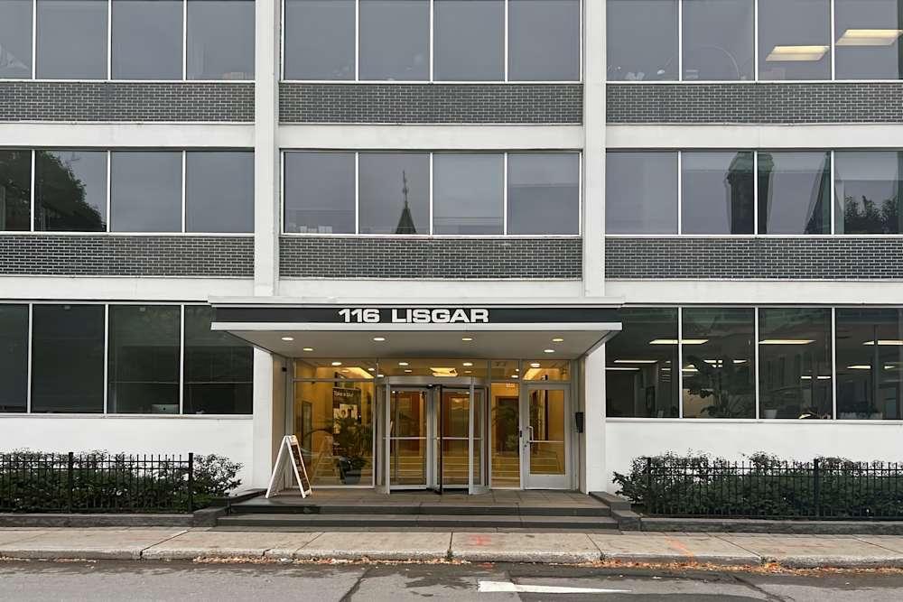 ON, Ottawa - Lisgar St - Photo 2 ON, Ottawa - Lisgar St office space - View 2 in Ottawa - internet, office_cleaning, breakout_areas