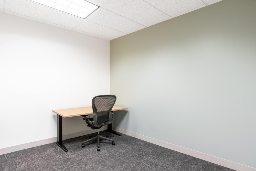 NJ, Fort Lee - Fort Lee office space - View 3 in Fort Lee - internet, office_cleaning, breakout_areas