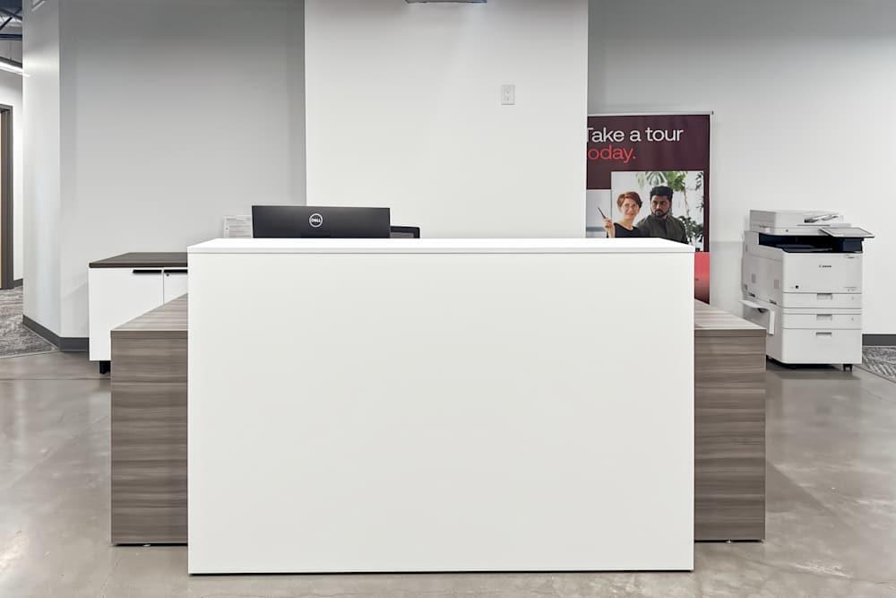 13867 S Bangerter Pky - Photo 5 13867 S Bangerter Pky office space - View 5 in Draper - internet, office_cleaning, breakout_areas