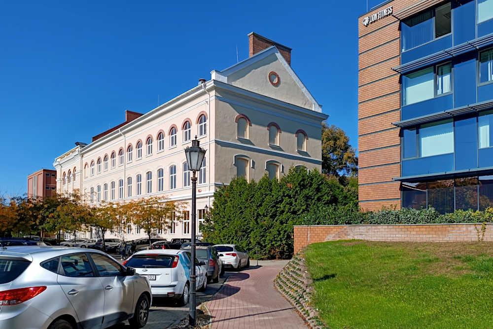 Debrecen, Lion Office - Photo 4 Debrecen, Lion Office office space - View 4 in Debrecen - internet, office_cleaning, breakout_areas