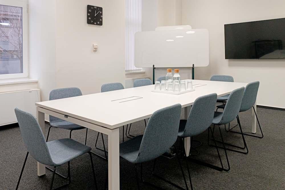 Debrecen, Lion Office - Photo 6 Debrecen, Lion Office office space - View 6 in Debrecen - internet, office_cleaning, breakout_areas