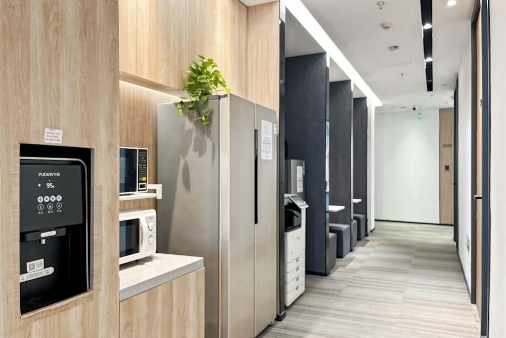 Suzhou,jinghope Plaza office space - View 3 - internet, office_cleaning, breakout_areas