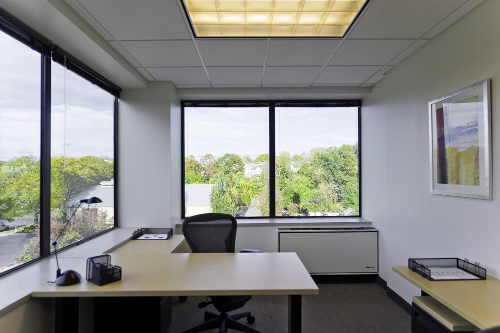 CT, Greenwich - Greenwich office space - View 3 in Greenwich - internet, office_cleaning, breakout_areas