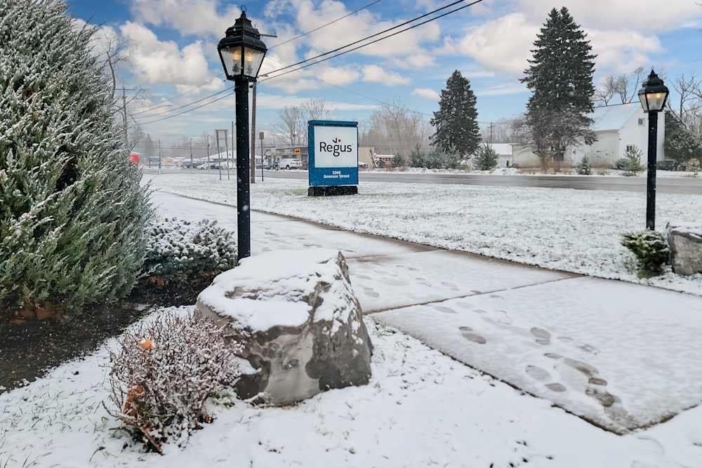 NY, Bowmansville - Genesee St - Office space in Erie County, New York