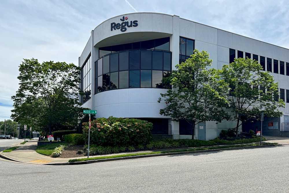 TN, Nashville - 1 Music Circle office space - View 6 in Nashville - internet, office_cleaning, breakout_areas