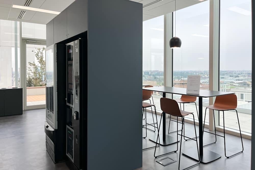 Milan, Park West office space - View 2 in Milano - internet, office_cleaning, breakout_areas