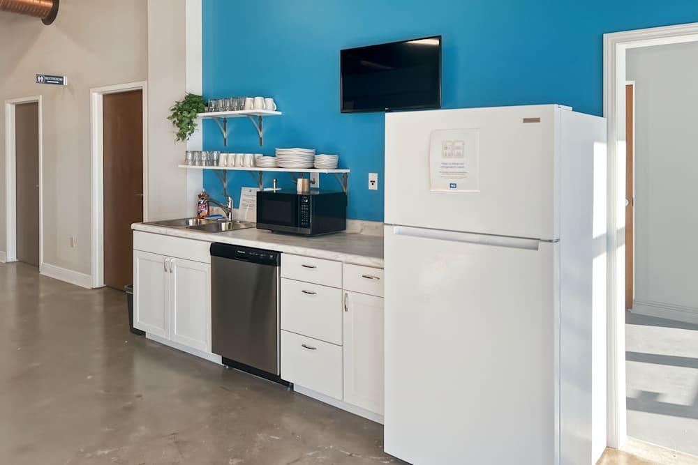 LA, Harahan - Hickory Ave office space - View 3 in Harahan - internet, office_cleaning, breakout_areas