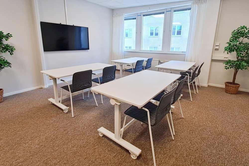 Stockholm, Hagsätra Torg - Photo 4 Stockholm, Hagsätra Torg office space - View 4 in Enskede-Årsta-Vantör - internet, office_cleaning, breakout_areas