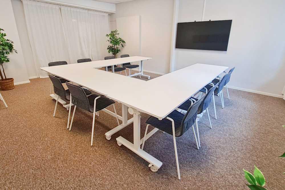 Stockholm, Hagsätra Torg - Photo 2 Stockholm, Hagsätra Torg office space - View 2 in Enskede-Årsta-Vantör - internet, office_cleaning, breakout_areas