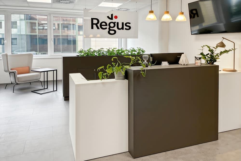 Budapest, Szepvölgyi Office Park office space - View 2 in Budapest - internet, office_cleaning, breakout_areas